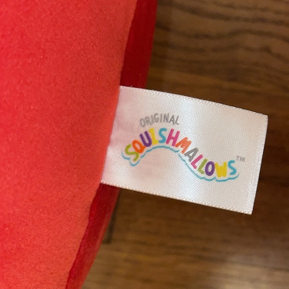 •SQUISHMALLOW•NWT 19" SRIRACHA "ILLIA" THE HOT SAUCE LARGE PLUSH STUFFED ANIMAL - Picture 9 of 10